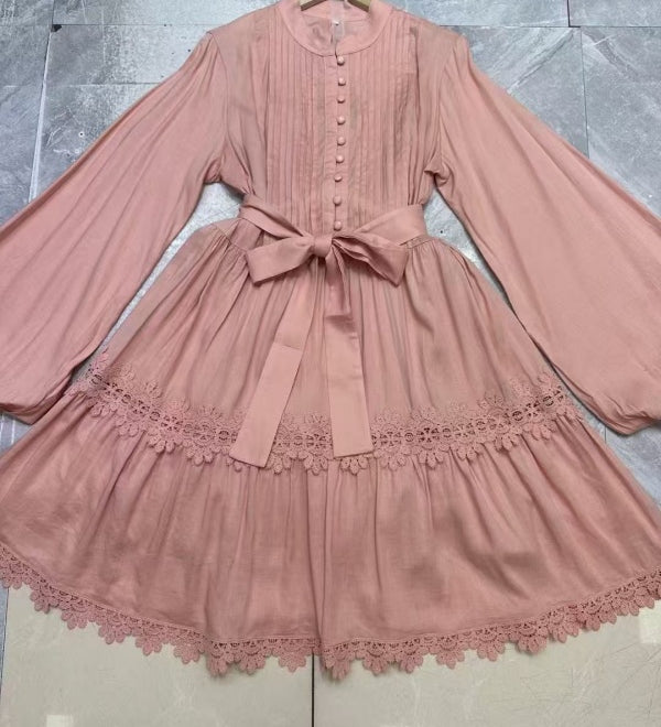Lace Mini
