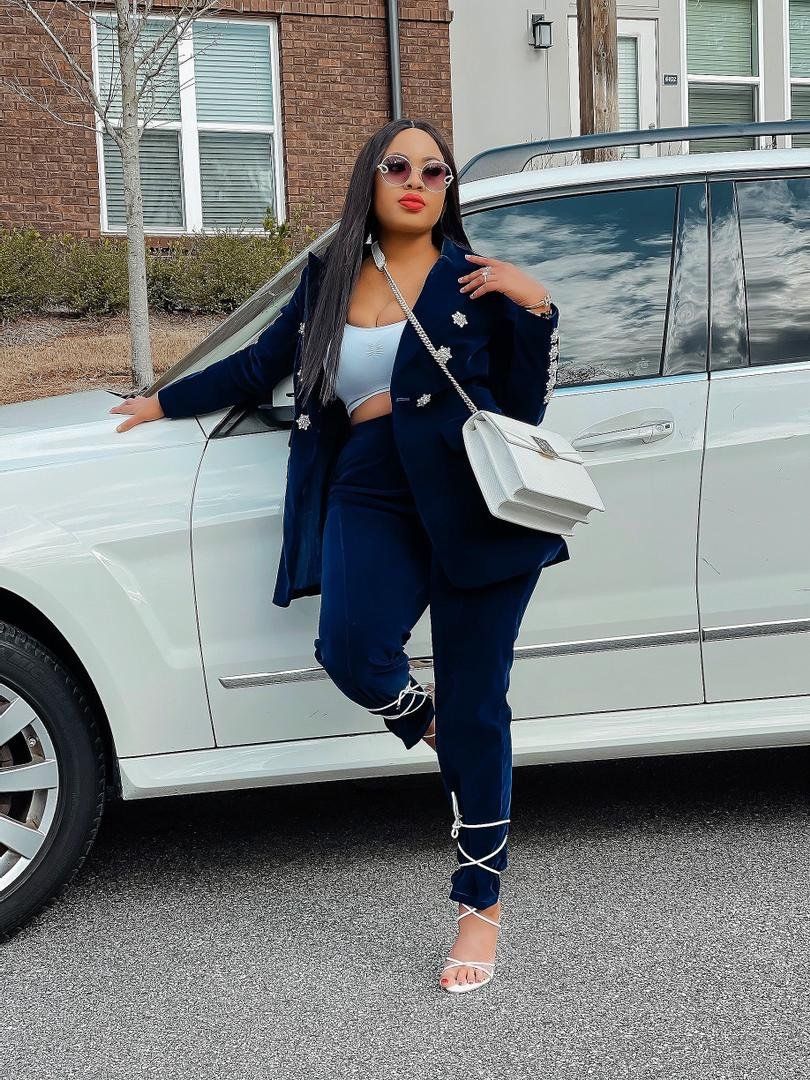 Scarlett Two-piece Suit Etiquettemode