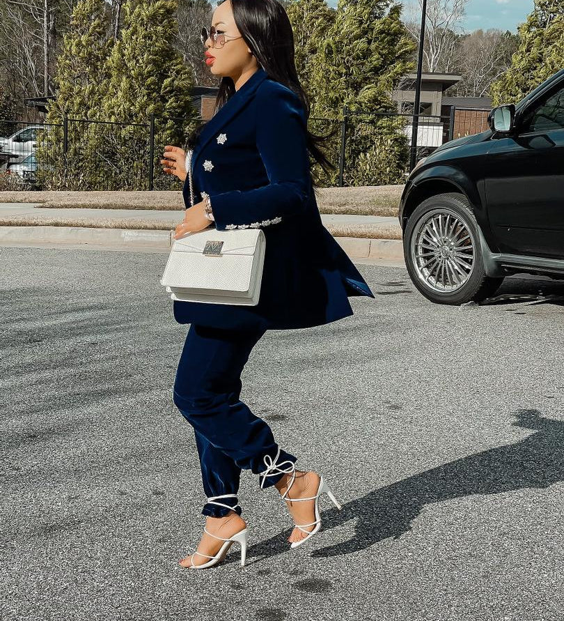 Scarlett Two-piece Suit Etiquettemode